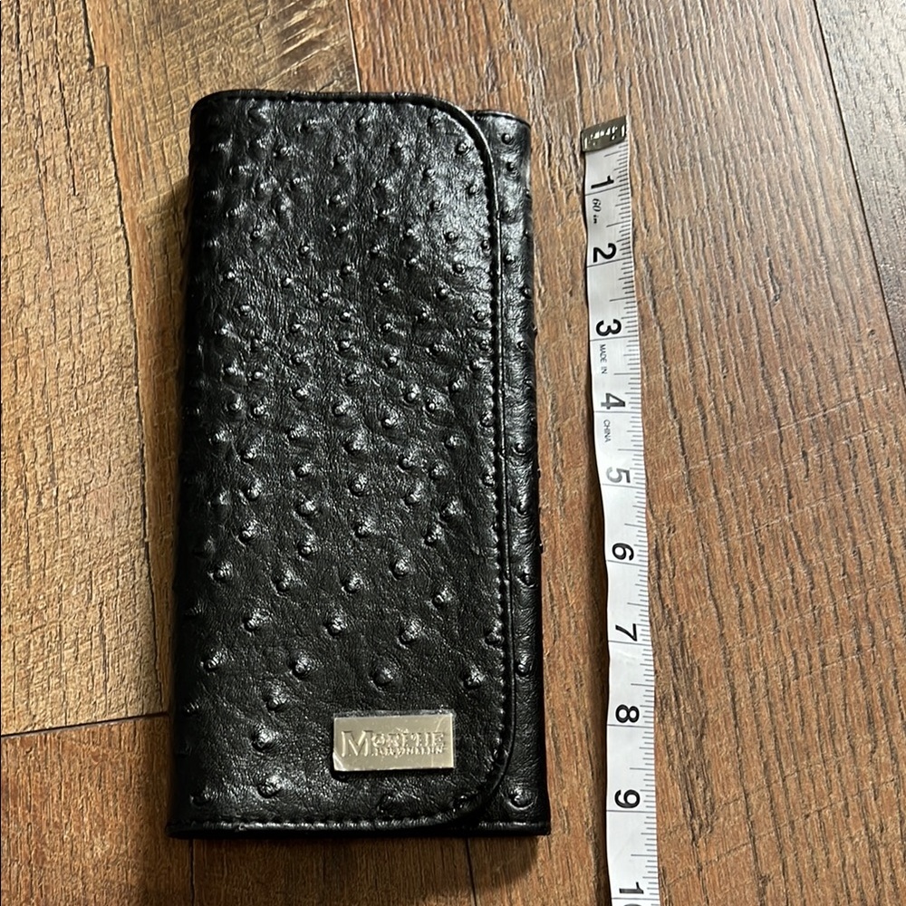 Morphe Black Textured Wallet with Silver Logo - Picture 8 of 9